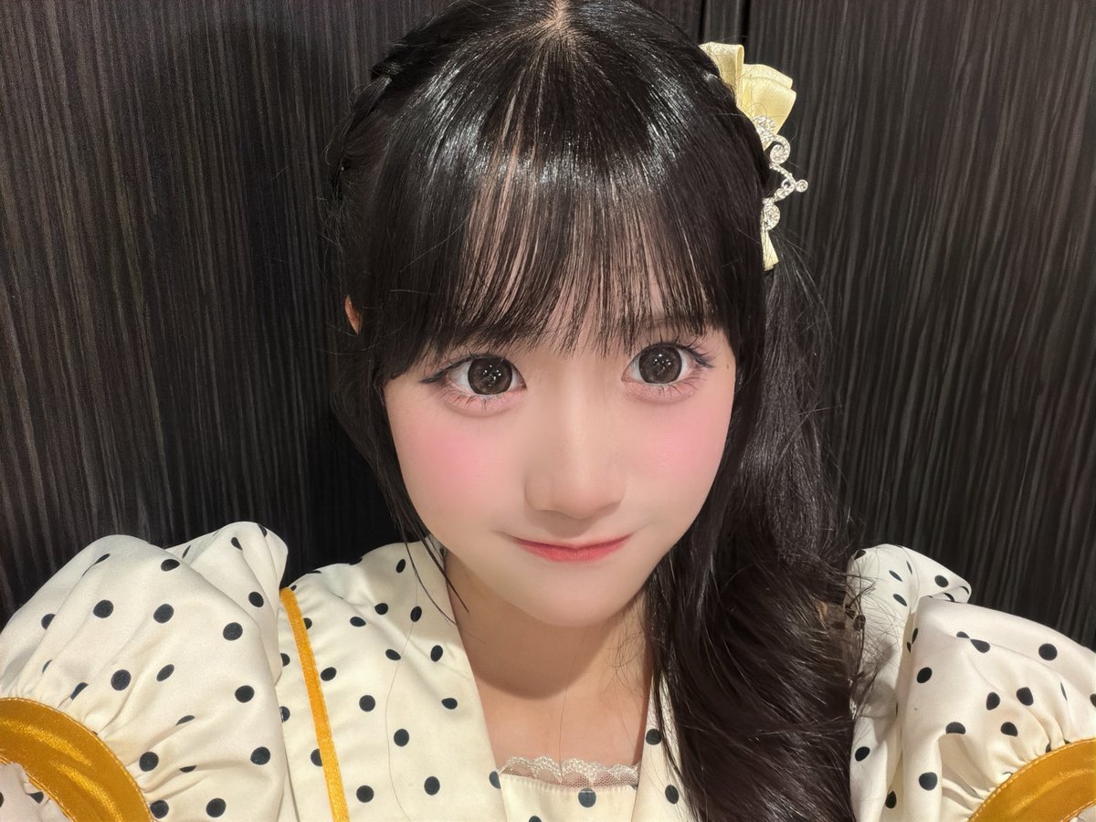 honoka_kimisora's tweet photo. 『Girl’bomb!! 〜秋の大収穫祭〜』と
『ICFG〜偶像文化推し娘〜 vol.29』
ありがとうございました！💜✨

日曜日一緒に過ごせてとってもうれしかったよ〜(*ˊˋ*)ありがとう♡
髪の毛はサイドポニーと三つ編みしたよ〜どうかな😙🎀

次のライブは30日の無銭ライブです‼️
みんなとーっても会いにきて欲しい日🙂‍↕️
たくさんの方に会えたらうれしいです♡

『キニそら！』
🗓️9/30(水)
📍渋谷GRIT
🎫 https://t.co/DXiM5d8QHY
販売開始：9/11 21:00〜
優先入場チケット　¥1000(別途2D)
一般チケット　¥0(別途2D)

☁️君と見るそら出演時間☁️
ライブ　19:45~20:10
特典会　20:35~21:55
※黒氏萌楓は21:45までとなります。

今回はなんとゲストにかすみ草とステラ(4期生)さんをお迎えした3マンライブです🥳たのしみー！！とってもがんばりたい〜！！30日の夜ぜひ！駆け込みでもお待ちしてます(*´︶`*)ﾉ