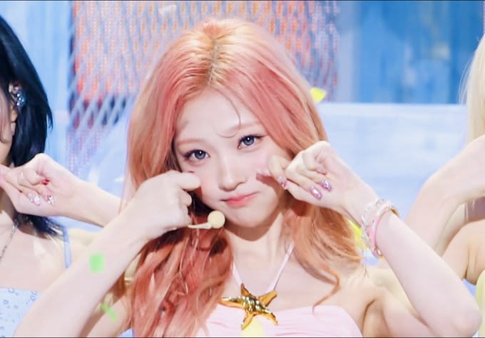 xo0sos's tweet photo. #하츄트친소 #스텔라 ♡
신입교복하츄고 텔라+다정즈를 아랑합니도.....♡
♡=follow >>친구하는거진짜조와함<< https://t.co/9nwb1CzspV