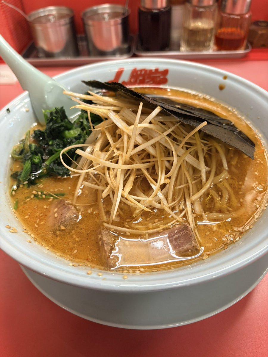 ELM1341398's tweet photo. やっちゃいけない趣味に酒タバコギャンブルってよくいうけど、多分山岡家も追加されるべき
810食い美味しいっていうか脳溶けする https://t.co/sD4yMZMgXs