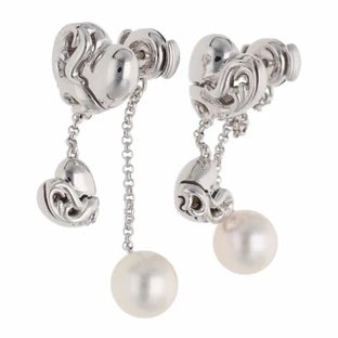 ppkg3's tweet photo. Chrome Hearts × MIKIMOTO 
クロムハーツ ミキモト ピアスかな?? https://t.co/5hm2nXsA8X