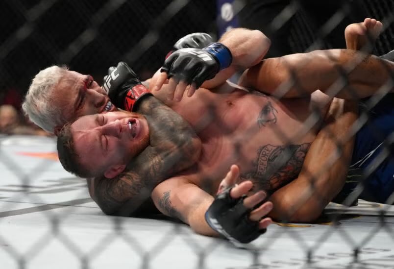 Yukatalks's tweet photo. Charles Oliveira, Paddy Pimblett, and Casey "King" O’Neill represent three of the slickest submission skill sets in the UFC right now.

Charles Oliveira: Hold the record for most submissions in UFC history (22). His ability to snap up dynamic chokes from guard or in scrambles is completely peerless.

Paddy Pimblett: Exceptional, fast-scrambling guard player who snatches necks and armbars the second a fight hits the floor.

Casey O’Neill: Sneaky submission threat who hits phenomenal, explosive sweep-to-armbar setups when opponents over-commit.