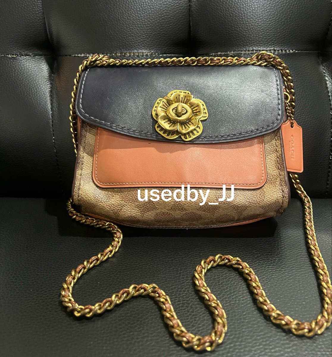 useby_JJ6's tweet photo. 👛 Coach Parker 18
7x5x3 นิ้ว Promax ใส่ได้

✨ ใบนี้สภาพใช้งานค่ะ สายมีลอกบ้าง 
ตัวกระเป๋ายังสวยค่ะ แท้✅
พตทักแชท💖

ราคาเท🥺 600 (free shipping)

#ส่งต่อCoach #longchampมือสอง #Coachแท้มือสอง #กระเป๋าCoach #ส่งต่อกระเป๋า #ส่งต่อกระเป๋าแบรนด์เนม #ส่งต่อกระเป๋ามือ2 #coachมือสอง https://t.co/lRkNiJfvwE