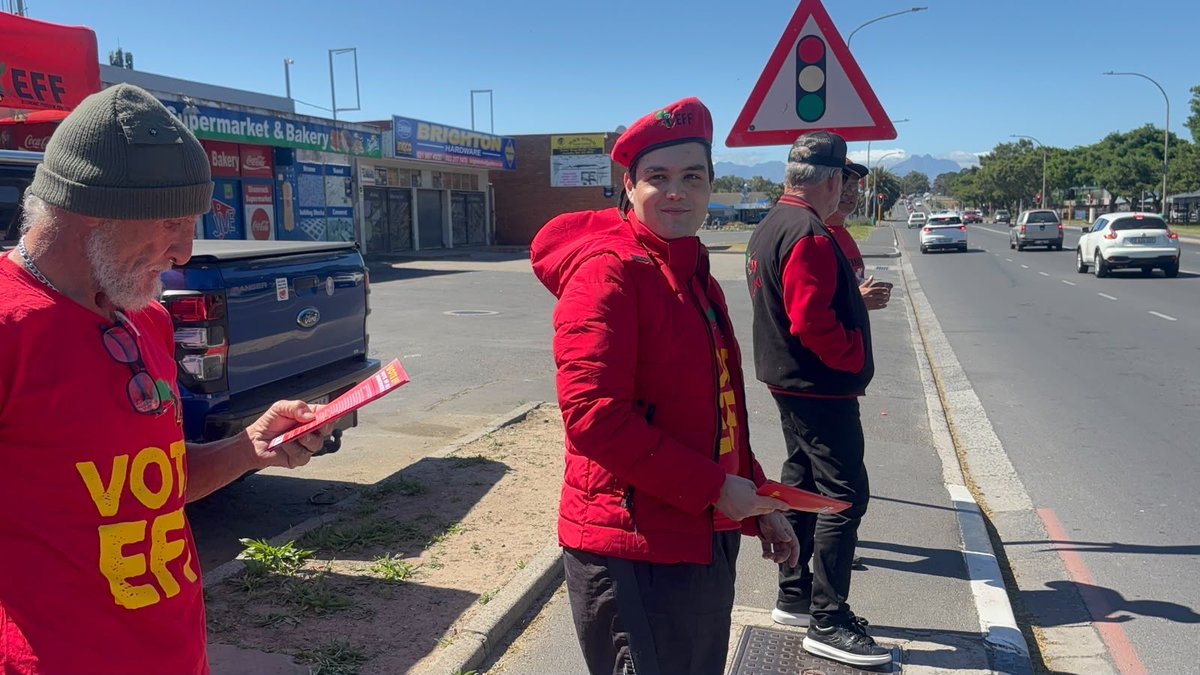 CassiemAishah's tweet photo. We are canvassing in the Kraaifontein community with our candidate Davido Portela 🫡❤️#voteEFF #2026LGE https://t.co/6wi8nWXBIK