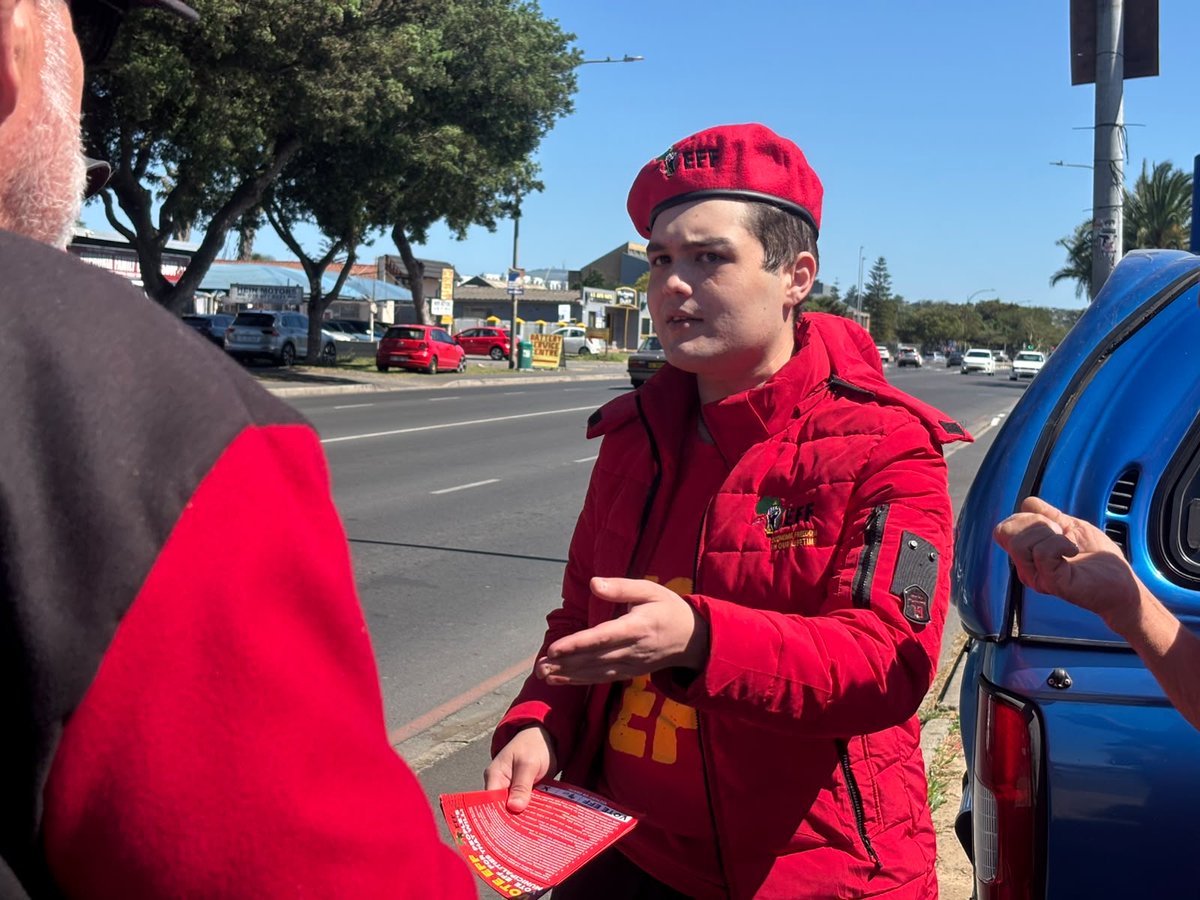 CassiemAishah's tweet photo. We are canvassing in the Kraaifontein community with our candidate Davido Portela 🫡❤️#voteEFF #2026LGE https://t.co/6wi8nWXBIK