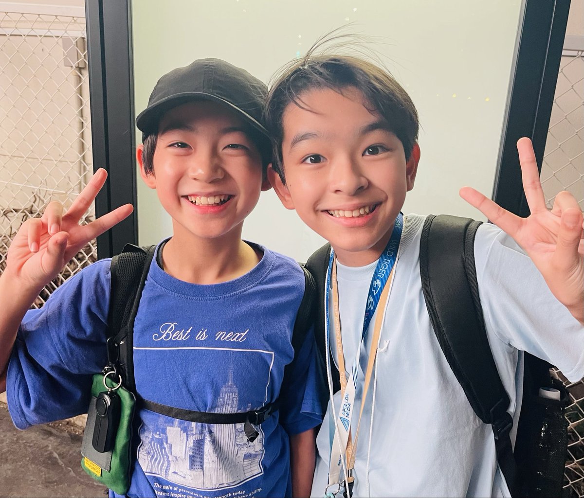 t_d_Luka's tweet photo. 🎊東京全公演が終わりました！皆様からの温かいコメントや応援が全部ぼくのパワーになっていました✨本当にありがとうございました！

毎日とっても楽しかったです😊

次は神戸でお会いしましょう！

📷たけきくん、神戸も一緒に頑張ろうね🔥

#舞台タイバニ
#トニー
#松坂岳樹 くん
#武井ダマセノ瑠珂 https://t.co/uQjOGEBrlj