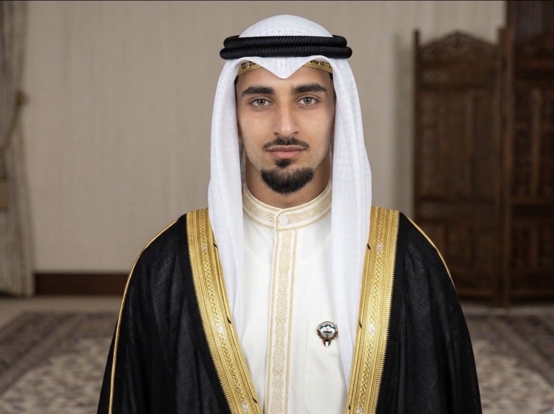 A70l2's tweet photo. @7amadQalam وحق الكعبة جذبت ولك منشورات تنشرون وماكو متو قهر راح تنجلطون من القهر ويكلي شنو نتريك اتريك مجبوس دياي افضل https://t.co/mzzlzAvDt1