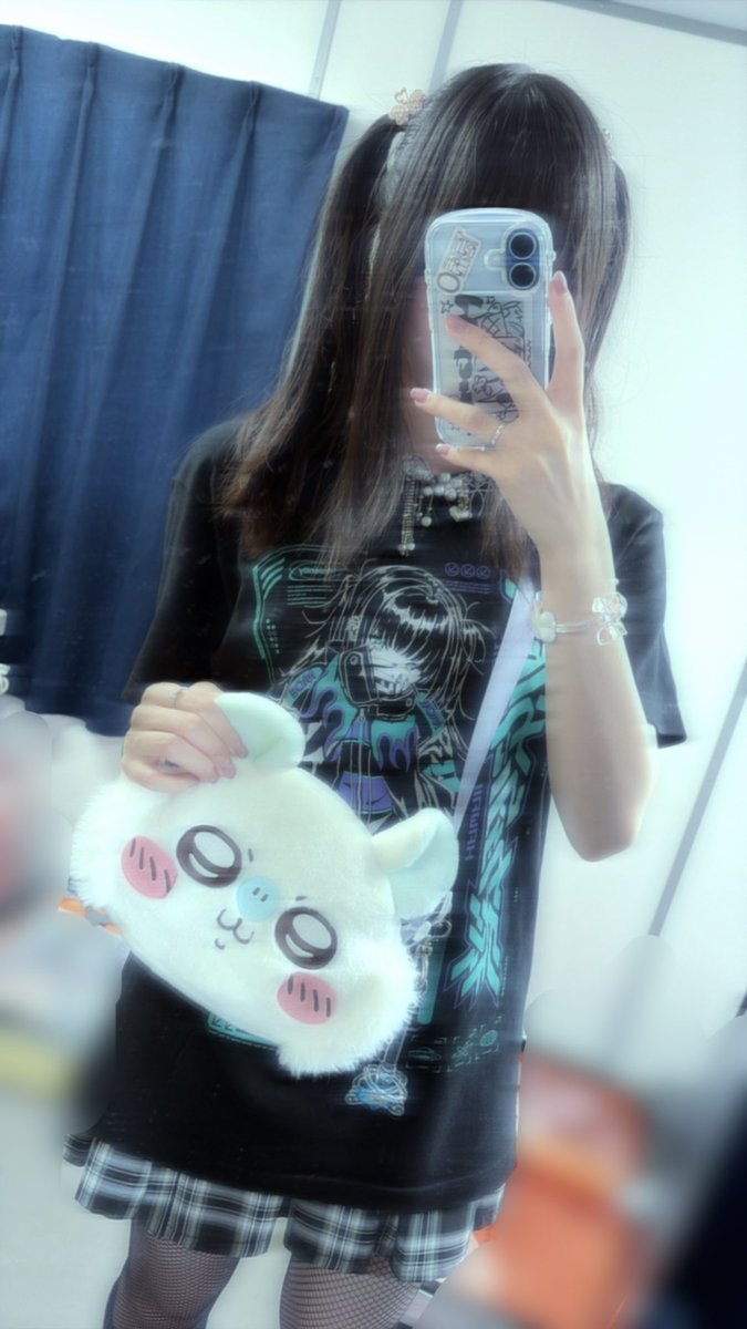 Ruga_xx's tweet photo. #暴カワ 
FLOOR 3の5番手RuuChanでした⭐️

オリジナル楽曲もたくさん披露できてたくさん踊ってくれて嬉しかったです><

物販でもたくさんの方にお越しいただいてDJの感想やその他のお話たくさんできてとっても嬉しかったです✨✨

また10周年の暴カワで会いたい❗️
本当にありがとうございましたー！！ https://t.co/rv8ddSmuuU