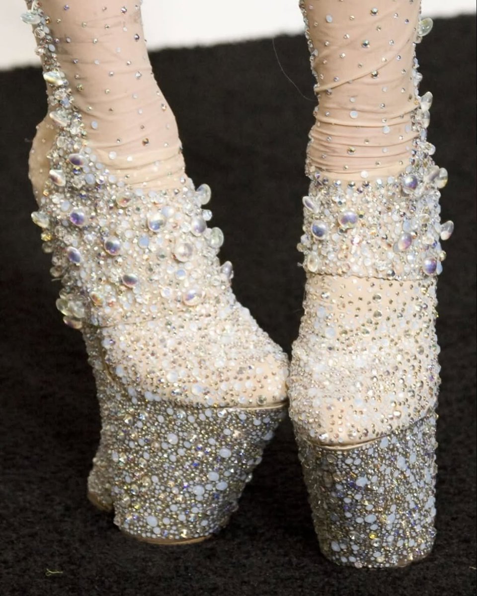 thecountessine's tweet photo. lady gaga, 2010 https://t.co/ClugHqeghR