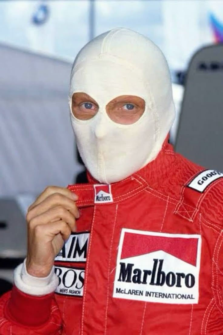 rogue's tweet photo. Niki Lauda in his fireproof balaclava to shield his severe facial burns while executing a legendary 1984 title run https://t.co/NMkCQl8KdI
