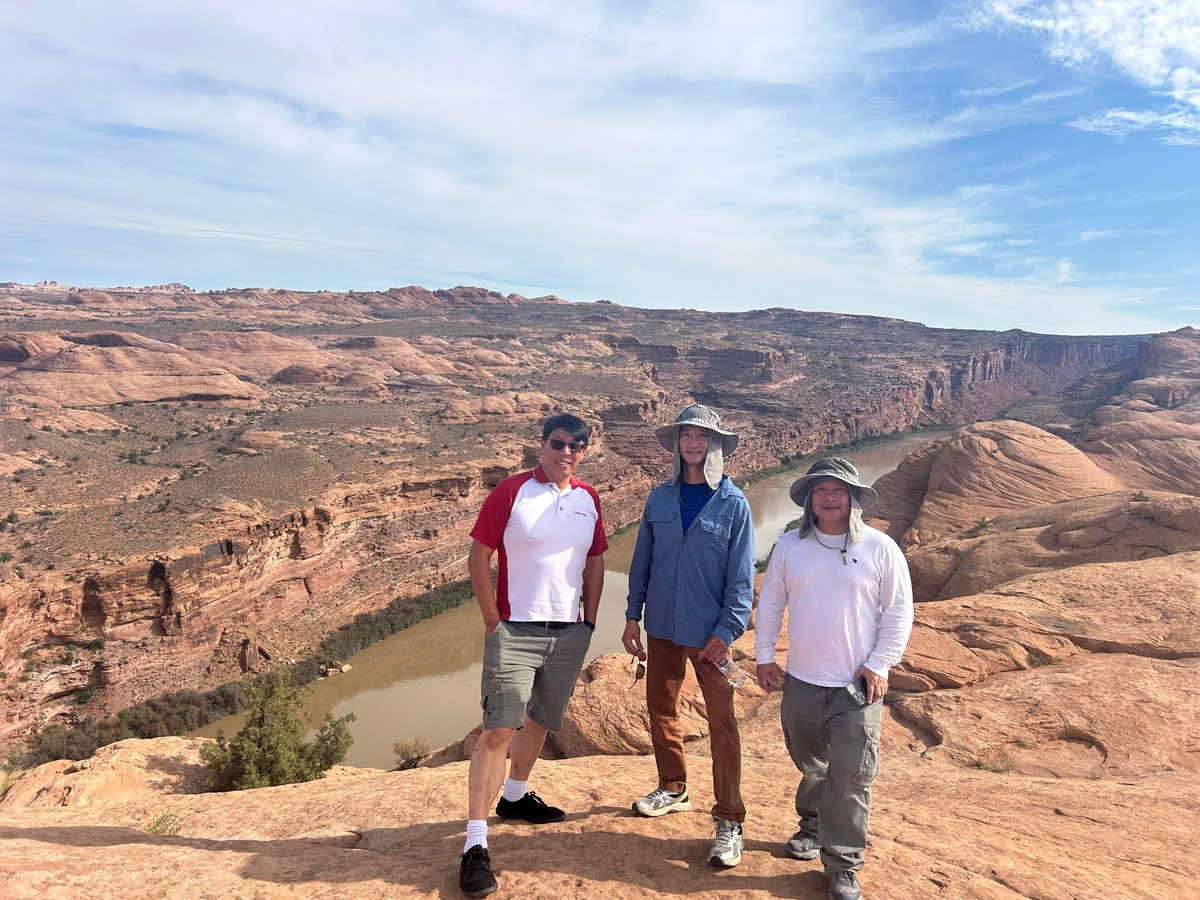 PortalToursMoab's tweet photo. -Moab is the destination. The line you choose is the adventure. 

#PortalOffroadTours #Portal2Adventure #MoabRocks #OpenThePortal #ServedOnTheRocks https://t.co/g8q0uRsoqz