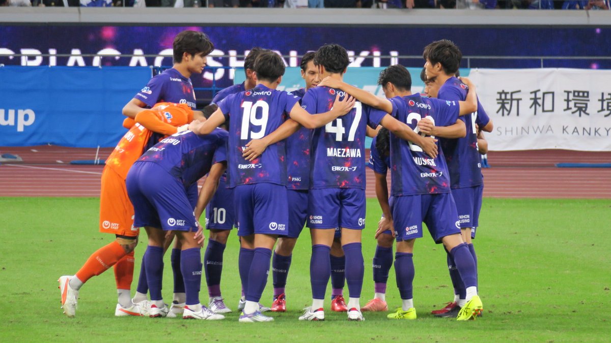 SistersOz's tweet photo. 🟣😼
2026/09/27
#クリアソン新宿 0-3 #沖縄SV
国立での一戦は完敗
JFL CUP王者・沖縄SVは
やっぱり強かった

数試合を重ねれば
研究されることもあるだろう
ここからずるずるいかないことが大事

また顔を上げて
くりあにゃんが言うとおり
「まだまだこれから」 https://t.co/QlVPoxse9u