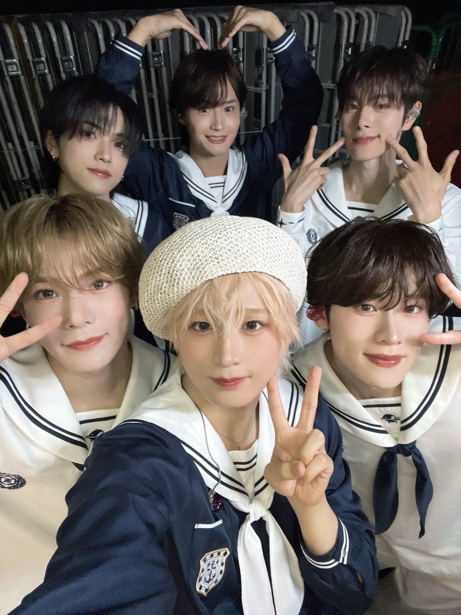official_DXTEEN's tweet photo. [#田中笑太郎]
船長！！なにすればいいですか~？⚓️🛥️
((子分たち

@GirlsAward #ガルアワ2026AW #ガルアワ
#DXTEEN #TANAKASHOTARO https://t.co/GmqUl1CoWC