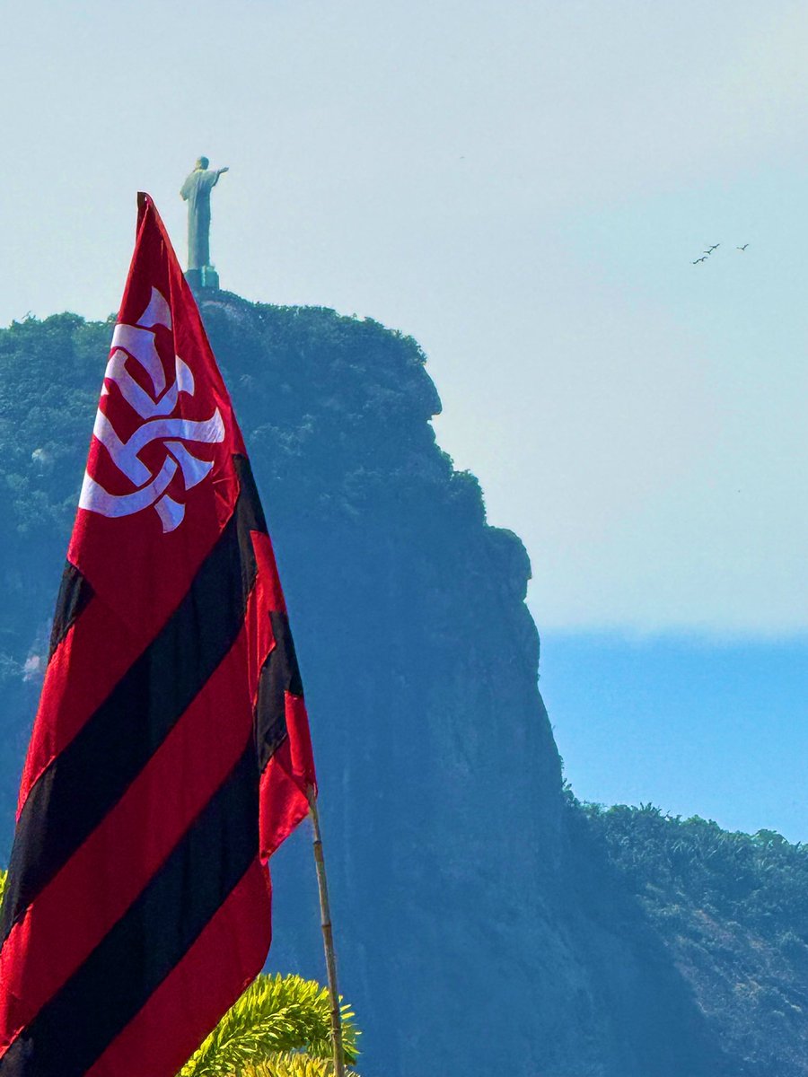 iSempreFlamengo's tweet photo. Aos flamenguistas de esquerda,

Pesquisem em quem Arthur Antunes Coimbra vota. rs

Bom domingo! https://t.co/FCoYgiDm8F