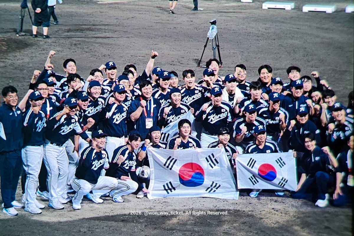 won_way_ticket's tweet photo. 팀코리아 아시안게임 금메달 5연패 추카합니다!!!! https://t.co/bgnxWMaPVd