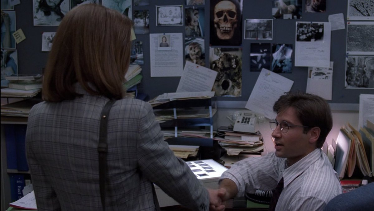 mariaaviews's tweet photo. the X files https://t.co/fDU37xblaK
