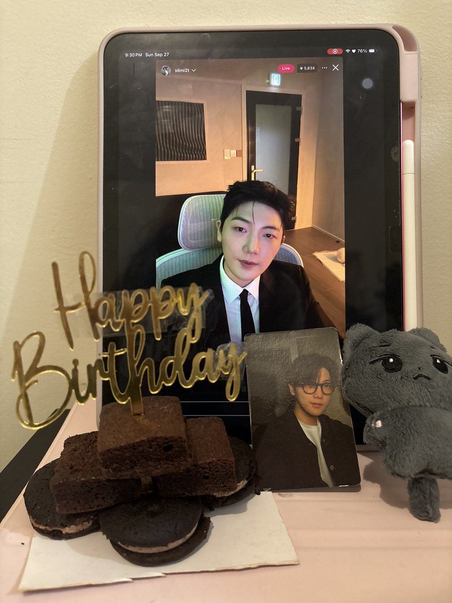 bemyhyunmin's tweet photo. ✨🐶🎂

#HAPPY_XLIMIT_DAY https://t.co/nyf0E3NNtQ