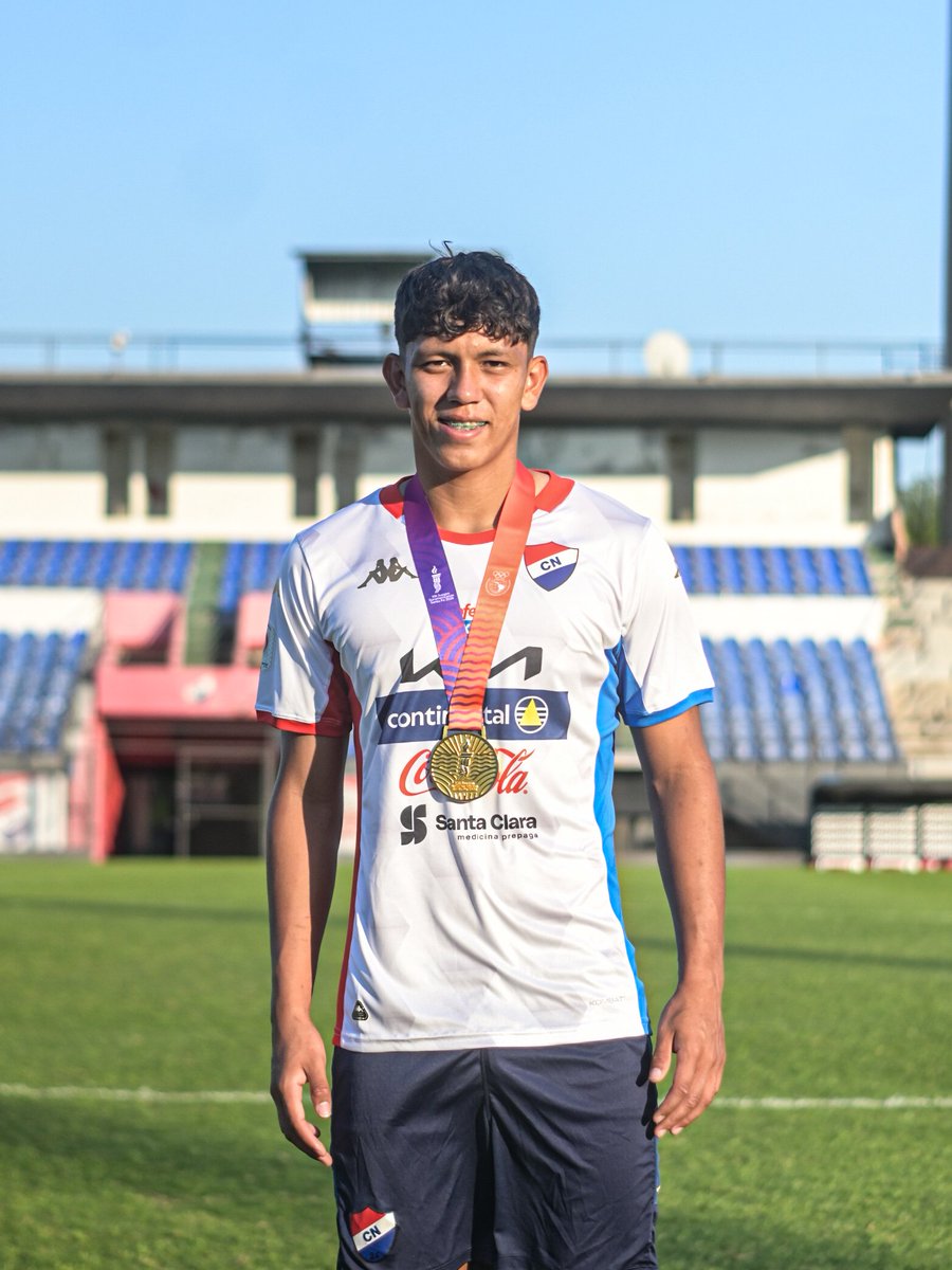 clubnacionalpy's tweet photo. 🥇🇵🇾 ¡MAURO DE ORO!

Hoy se sumó al entrenamiento nuestro canterano Mauro Coronel, luego de conquistar el Oro con Paraguay en los Juegos ODESUR. 🏆

De la Cantera Tricolor para todo Paraguay. ¡Grande, Mauro! 🇵🇾✨ https://t.co/Hmero9NDf6