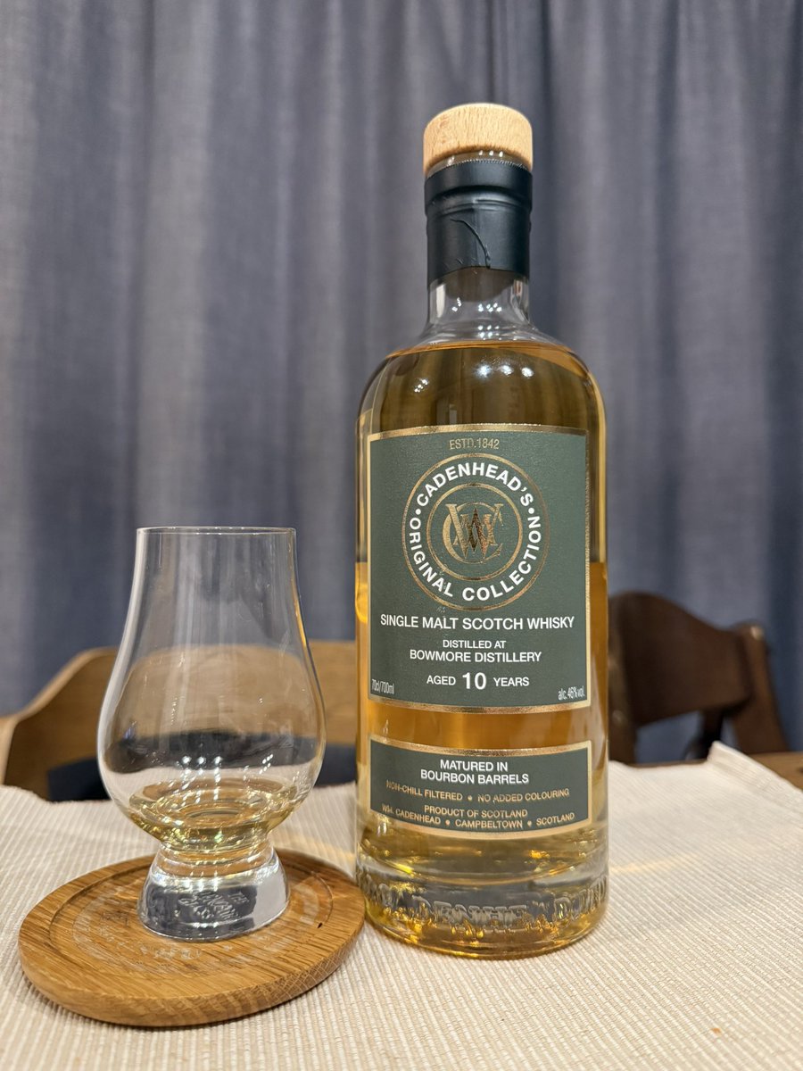 fallintowhisky's tweet photo. 久々に訪れたウイスキーとの対話チャンス
ケイデンヘッドのボウモア
公式のテイスティングが良過ぎて期待しかない！！ https://t.co/vPqTRBXoeO