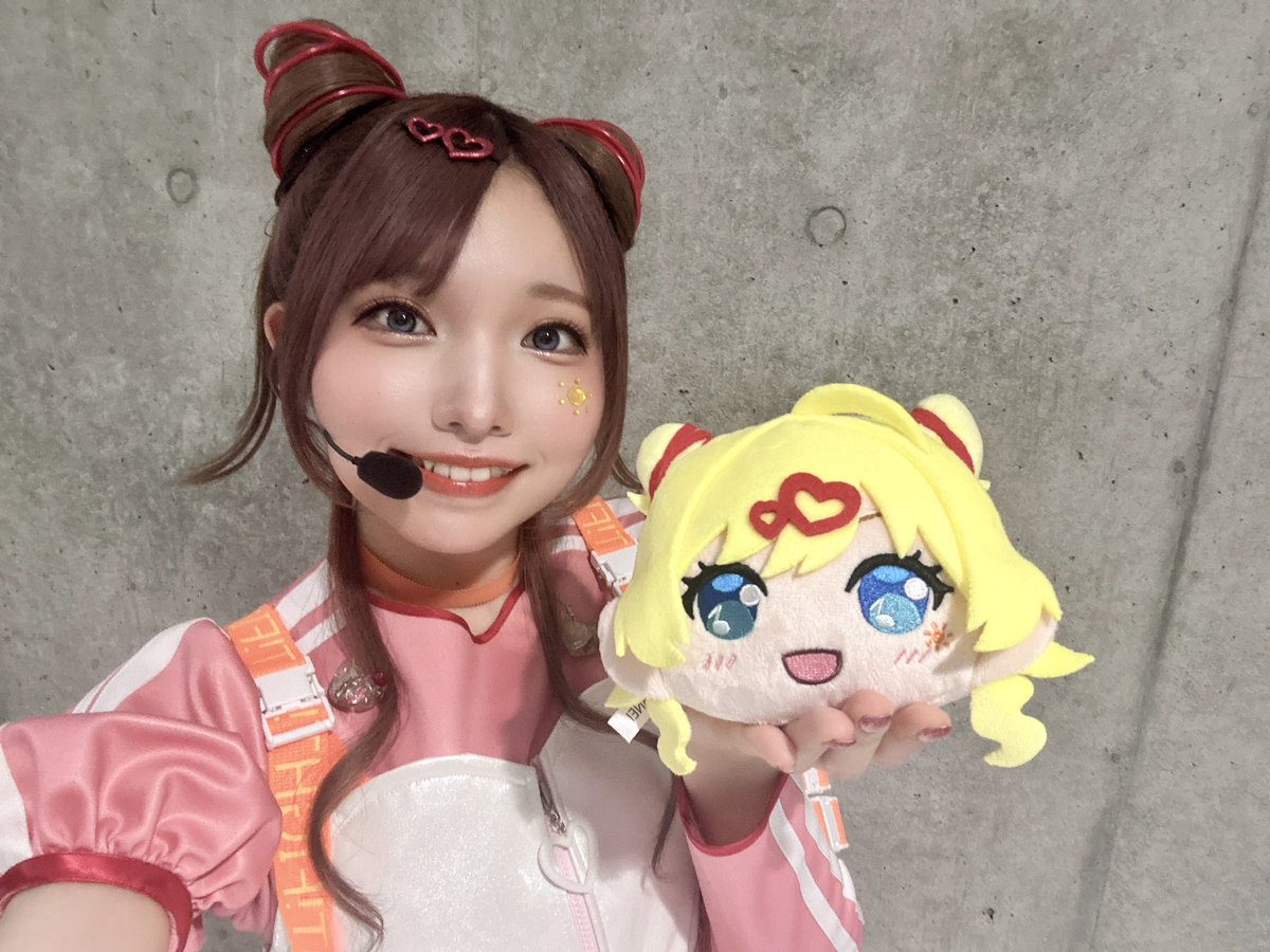mineda_mayu's tweet photo. 私にとって、めぐるも大切な「キミ」なんだよ

ステージの端から端まで、全部を使って
優しく包み込んでくれるキミが大好き！

２日間ありがとうございました💛✨

#シャニマスソロライブMSP_day2
#シャニマスソロライブMSP
#八宮めぐる https://t.co/bWgC5KmELf