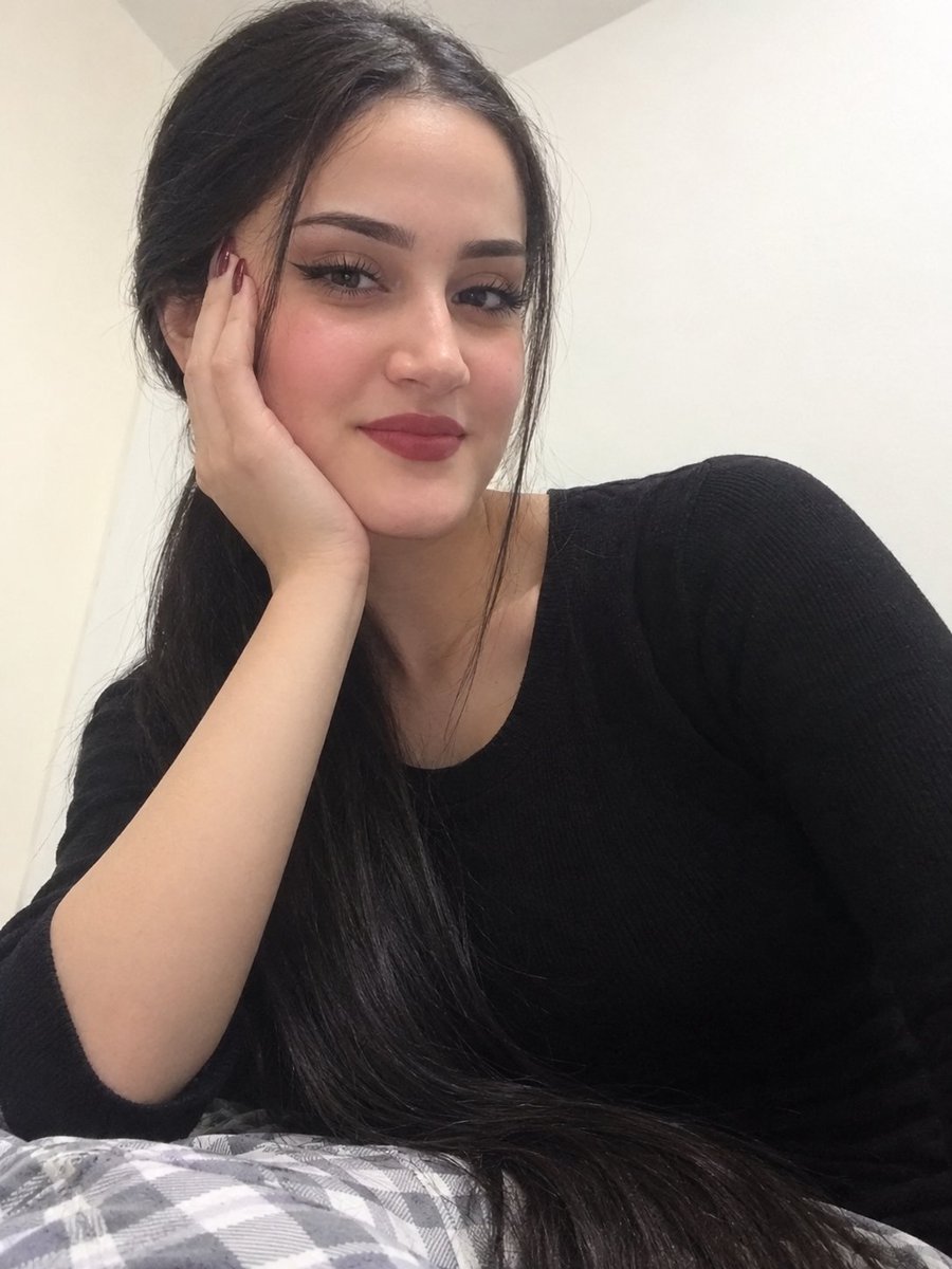 Fundaasima's tweet photo. Ben yeni kalktım desem ayıp olurmu ya https://t.co/8EiKrhrSRH