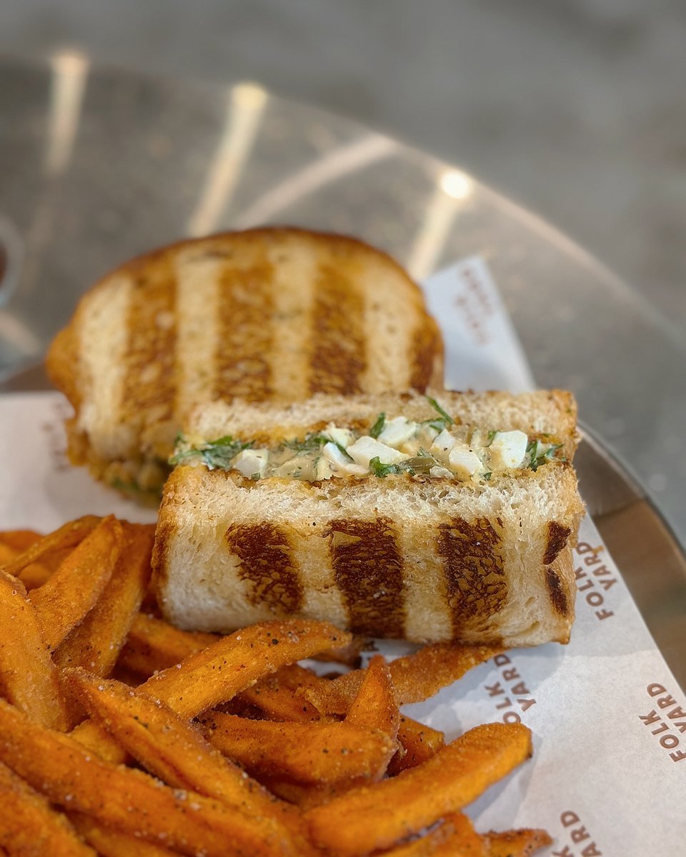 amelialee8mudwg's tweet photo. Tried Folk Yard’s new small-plates menu. The herby egg sandwich was light and refreshing, sweet potato fries were crisp outside and soft inside, and the custardy French toast had caramelised sugar, thyme cream and juicy peach. https://t.co/dihpfI4ySX