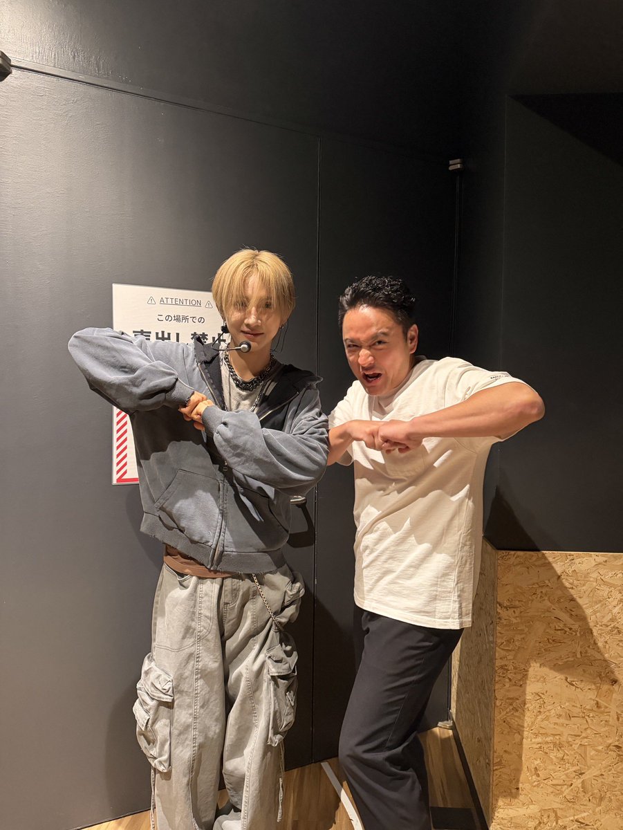 genkitatsuya's tweet photo. PARK JUNIL FANMEETING "BREAK IT"
最高最強にかっこいいシングルでカンバックしたジュニルくんのペンミで今回もMCさせていただきました！！
前回のECHOの時とは違うパワフルなステージで僕もエナジーMAXでした！
いやーーとにかくメロい！！！！！！！
僕も頑張って腹筋作ります😆 https://t.co/uvft1wj98a