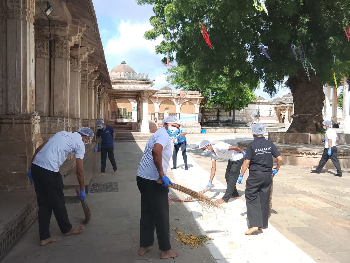 IndiatourismM's tweet photo. Swachhta Hi Seva
On World Tourism Day 2026, the Regional Office, Ministry of Tourism, Government of India, in association with Ramada Hotel, Ahmedabad, organised a cleanliness drive at Sarkhej Heritage Area, Gujarat, promoting cleanliness and responsible tourism. https://t.co/xJUNacWYTH