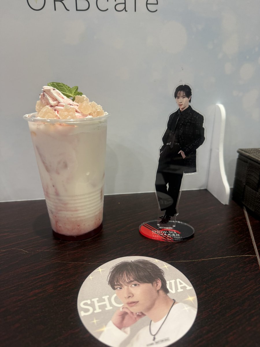 330xile's tweet photo. 今日 2回目のコラボカフェ行ってきたー😊
たけちゃんの回復祈りつつ たけちゃんドリンク飲んできたよ♡
武道館楽しみ😊
コースターお友達それぞれの推しが頂けて超はっぴー🤍🧡
#SHOW-WA
#ORBcafe https://t.co/09oVjFNU8d