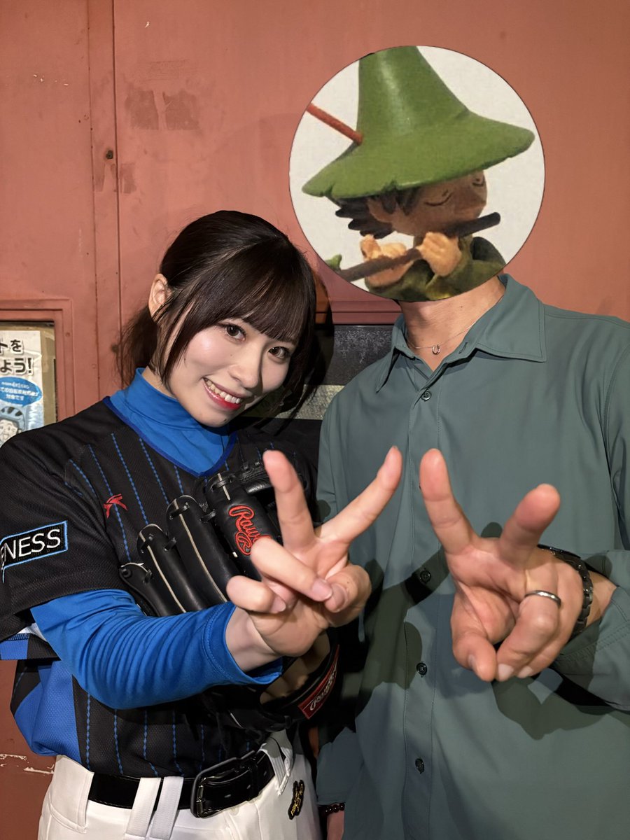 Naru_Nariri's tweet photo. W始球式、カッコ良かったですね⚾️
#鳴海まい さんは見事なストライク！
#古仲可奈 さんは距離がちょっと近すぎたかもね。むしろマウンドから普通の距離で投げる方が合ってたんじゃないかな？
#おと小草野球 https://t.co/jo0mcXIG2H