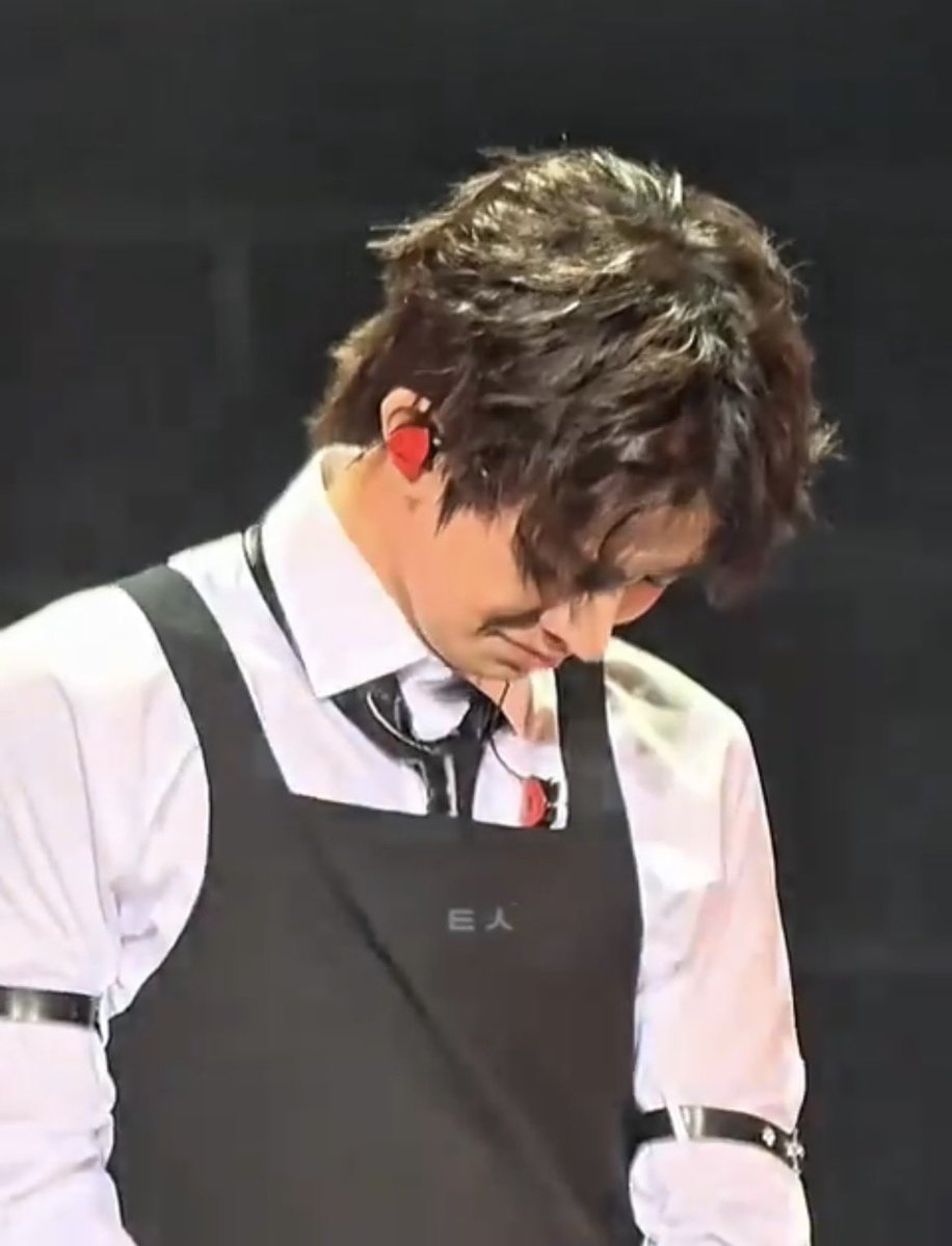 _freisein's tweet photo. ไม่รู้ว่าระหว่างทางที่เดินต้อกแต้กมาถึงตอนนี้ต้องเจออะไรมาบ้าง เสียใจไปเท่าไหร่ ร้องไห้ไปมากแค่ไหน คิดว่าตัวเองไร้ค่าไปกี่ครั้ง แต่อยากให้ฮีซึงรู้ว่าฮีซึงเก่งที่สุดแล้วก็มีค่ามากๆสำหรับเอเวอร์ทุกคนเสมอเลย เอเวอร์ทุกคนรักมากๆเลยนะ อย่าร้องไห้อีกเลยน้าอ้วร ใจแม่จะขาด 😭🫳🏻 https://t.co/r8YQYQomjG