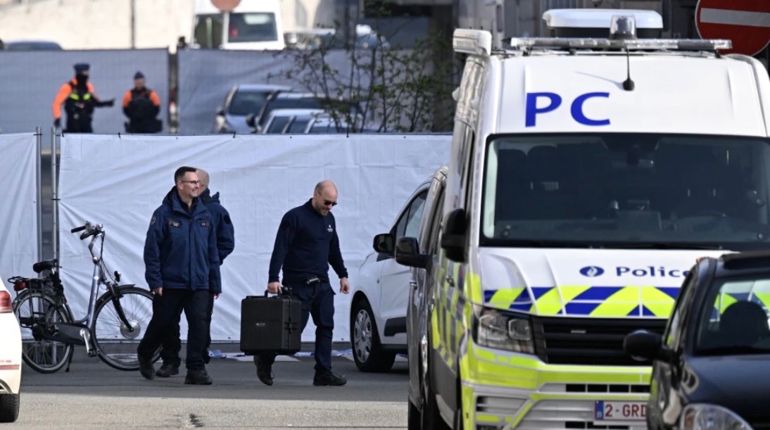 MOSSADil's tweet photo. 🚨 BELGIAN INTEL CHIEF: IRAN ORDERED ATTACKS ON JEWISH SITES

Belgium’s threat-analysis chief says the perpetrators behind March attacks on a Liège synagogue and Antwerp’s Jewish quarter “certainly” acted on Tehran’s orders.

An explosive device was detonated outside the Liège synagogue, while a car was torched in Antwerp. No one was injured.

Authorities say the incidents were part of a coordinated campaign, with related plots reported in the Netherlands. A main suspect was recently arrested in Turkey.

@JNS_org