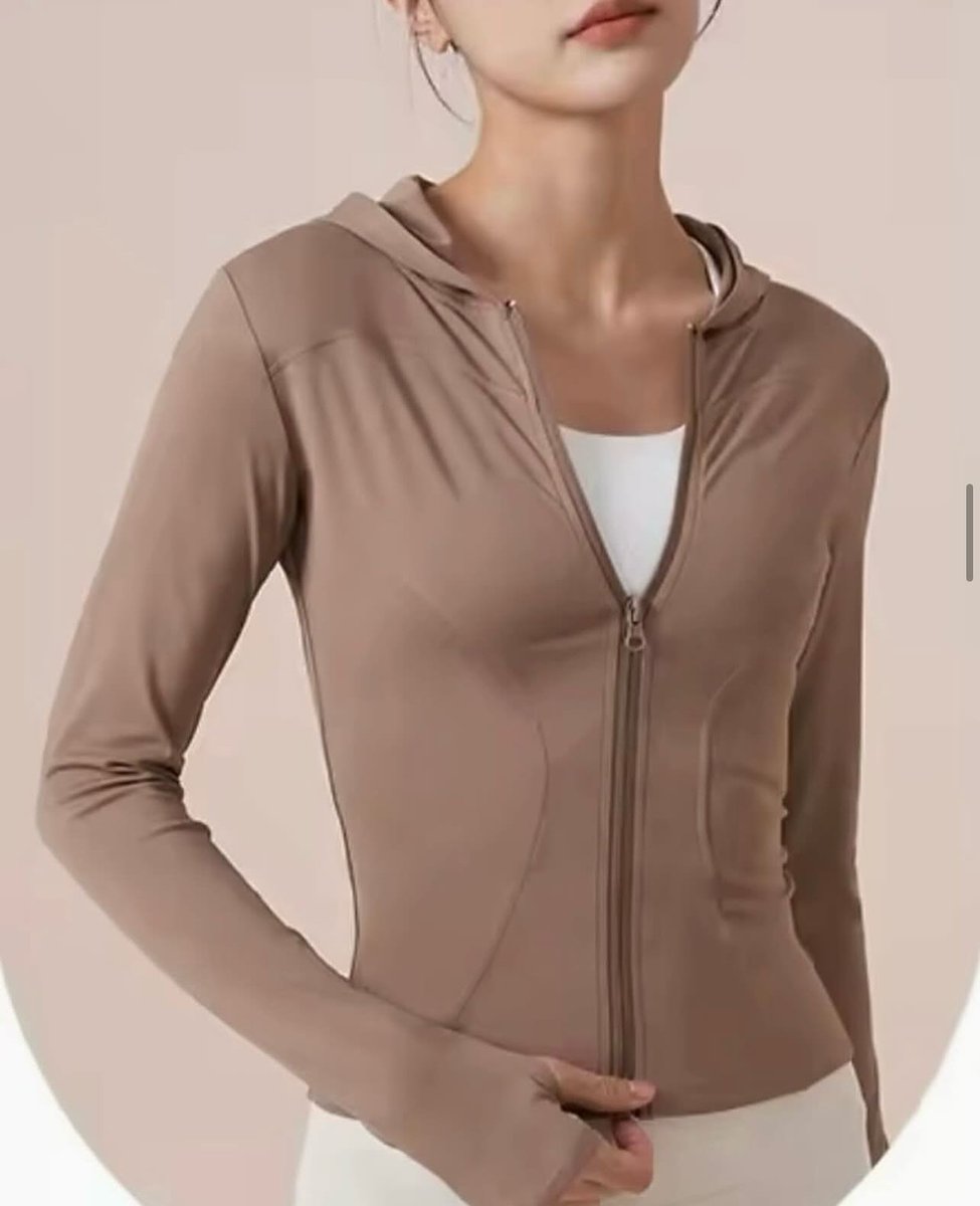 MilesVankampen's tweet photo. New Montiel Jacket: A women’s long-sleeve UV-protective jacket with a hood. Lightweight, soft, breathable, quick-drying, stretchy fabric and a comfortable fitted sport design. Price: 490 baht 
Material: 82. 5% polyester, 17. 5% spandex 
Colors: https://t.co/kdzOVbnnQR