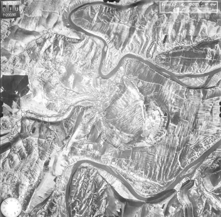 Volstaroz's tweet photo. #Пужники. Німецька аерофотозйомка 1943 року https://t.co/Du9Zeg0Jyq