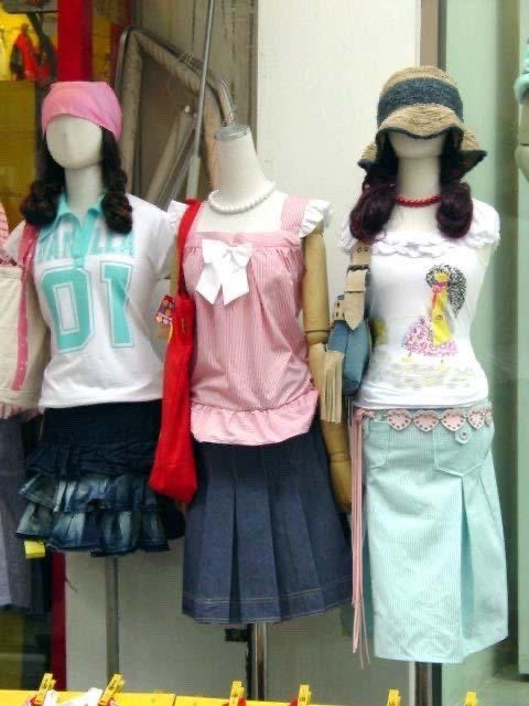 thepinkernet's tweet photo. fashion in south korea (2002) https://t.co/f9xs9r4jJp