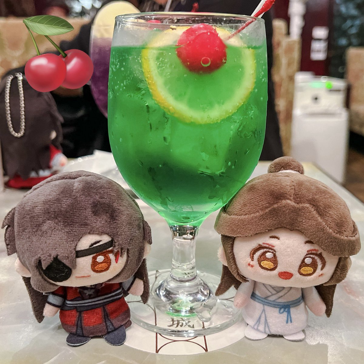 hanemi83's tweet photo. ん〜🍒メロンソーダおいし〜🍈🫧 https://t.co/LIDxpSzv6n