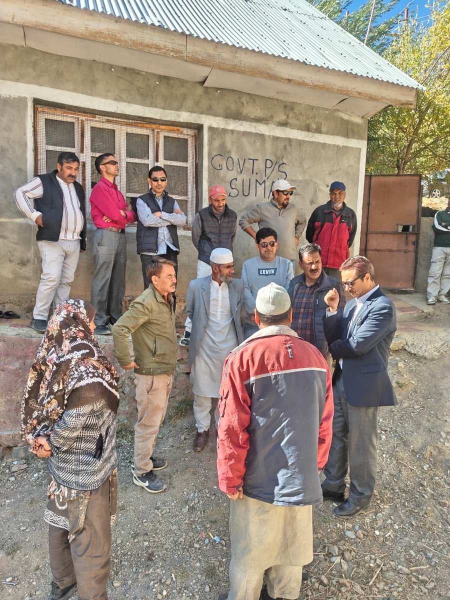 LadakhTimes's tweet photo. DC Drass tours villages, reviews public issues and development needs https://t.co/SSgtBnINR1