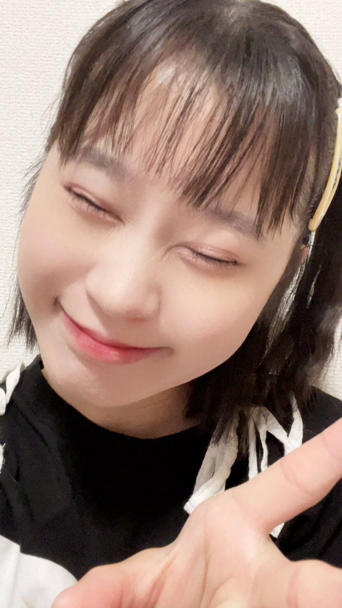 yucha__216's tweet photo. 🎀💭
              近すぎる
                              この距離感                    
                                                💭🎀

 #アイドル  #アイドル準備中  #推し不在さんおいで https://t.co/PgEqnAoN5n
