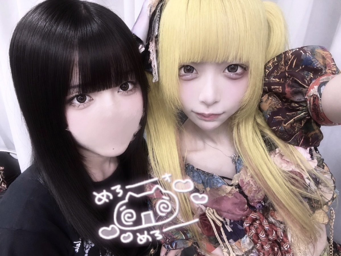 l_qulx's tweet photo. めろ活はじめました　ﾐｰﾐｰ😻
#死ヰメロめろめろ洗脳帝都 https://t.co/PkePByGsPc