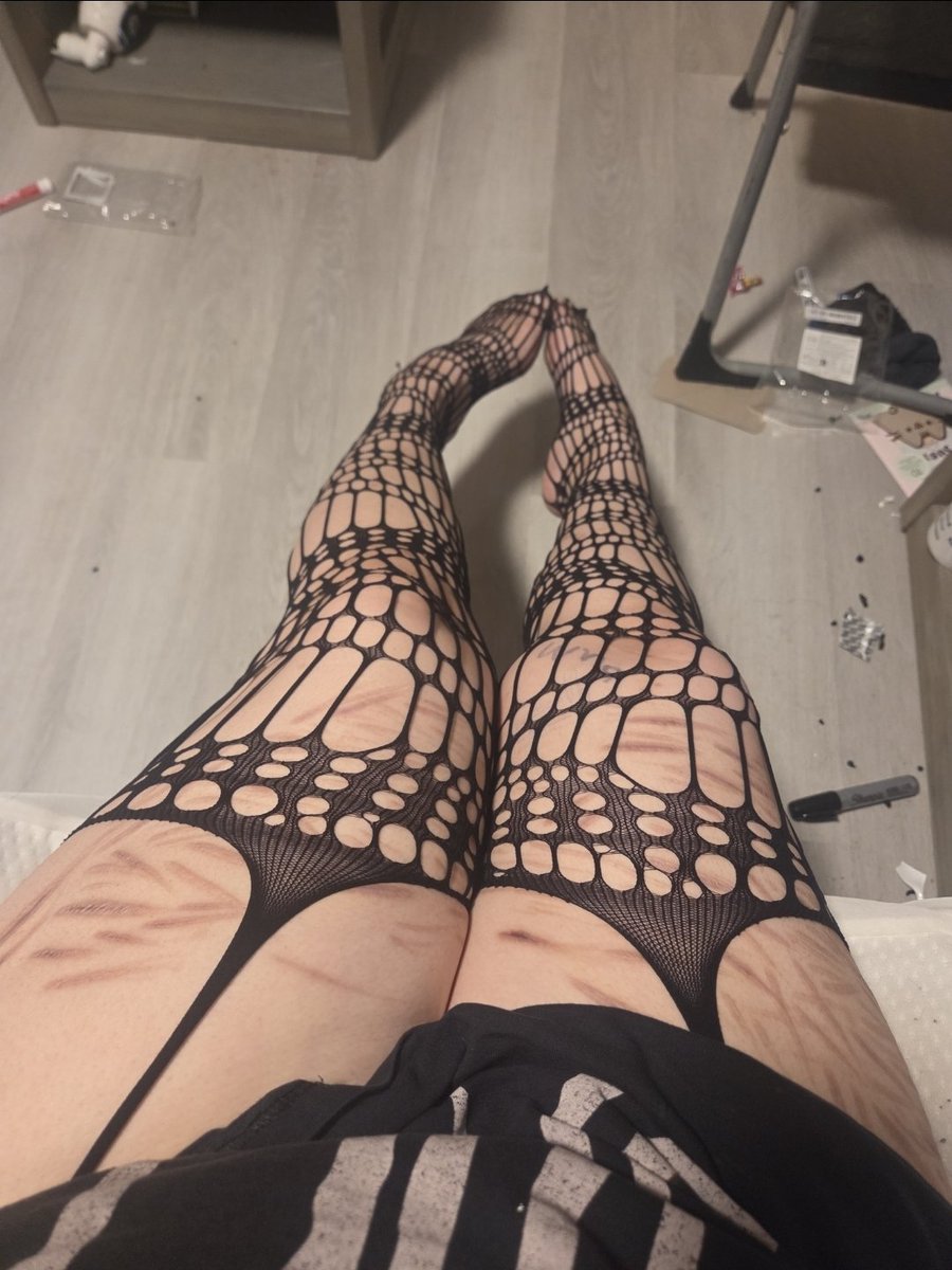 polkaD0ttie's tweet photo. Old pictures 🩷🩷  rape meee  🐾 T^T https://t.co/cKum0mH1w5