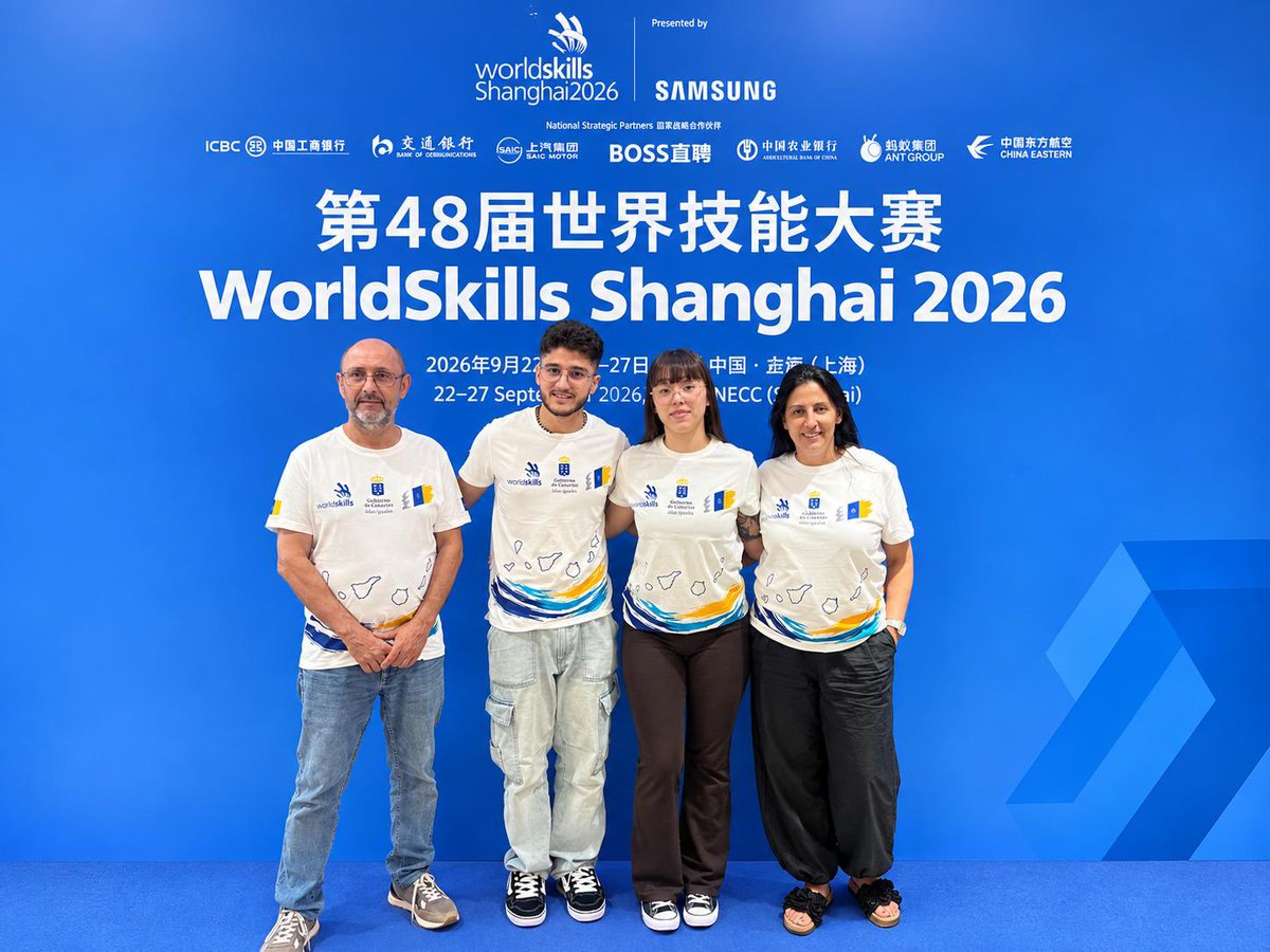 PoliSuarez_LPGC's tweet photo. ¡Enhorabuena Laura y Matías! 👏

Quiero felicitar a nuestros dos representantes canarios en las #WorldSkills de Shanghái por su esfuerzo, dedicación y profesionalidad durante todos estos días. 

Han llevado el nombre de Canarias hasta la mayor competición internacional de Formación Profesional, demostrando el talento que tiene nuestra #FPCanarias.

En el caso de Laura, además, reconocida con una Medalla de Excelencia en la categoría de Servicios de Restaurante y Bar, una distinción que refuerza su tesón y preparación, y la sitúa entre las mejores del mundo en su especialidad.

¡Orgullosos de ambos! ¡Y hago extensivo mi felicitación a toda la delegación canaria en la cita china, tutores y técnicos que los ha acompañado en esta experiencia!