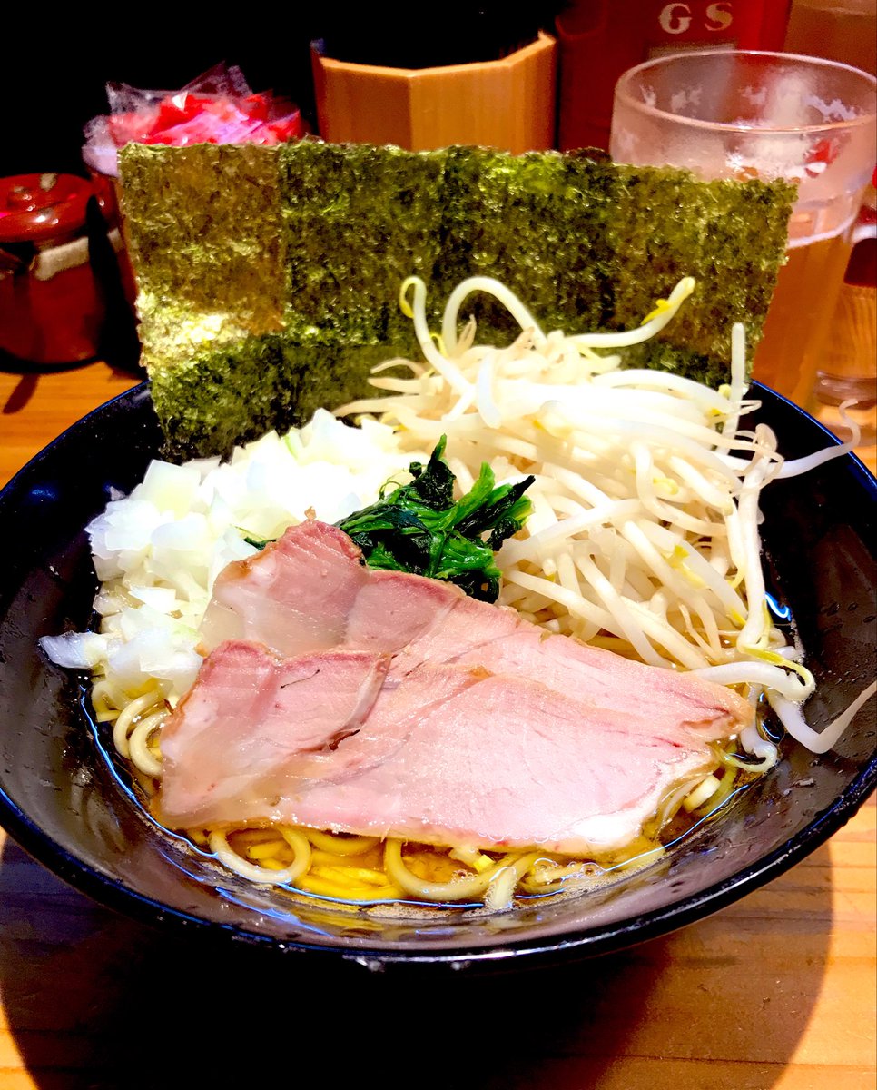 FuckiJoo's tweet photo. 横浜家系ラーメン 横横家 仙台店

家系ラーメンかため、こいめ、おおめの天地返しで〆ます！
脳天にガツンとくるしょっぱさは久しぶりです！
ごちそうさまでした！ https://t.co/d98b18EU6i
