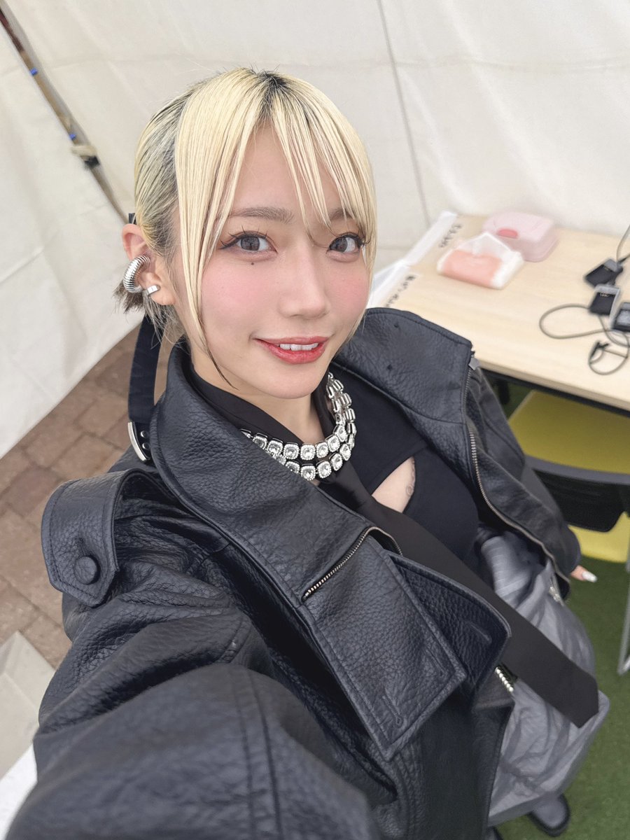 thaaanxxx's tweet photo. 大阪リリイベありがとう！🧸

イレギュラーな形でも受け入れてくれて
待ってくれていたみんなに心からの
感謝の気持ちです本当にありがとう、涙

明日は初の大阪でのビルボード！
音楽でみんなをわくわくさせます
わくわく〜〜〜🥂

すべり込みもお待ちしてます🎫
https://t.co/ySpV3JUYJl https://t.co/acZoTqOP6r