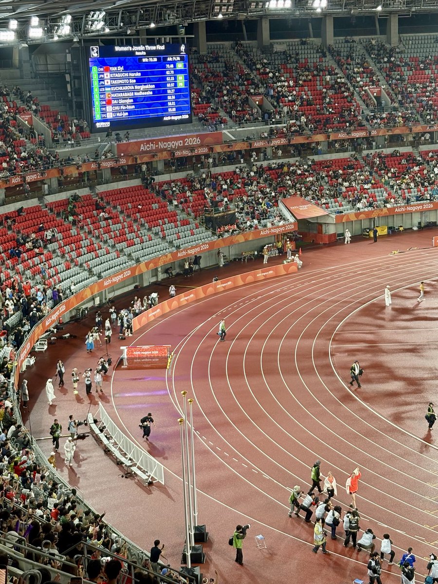 nabe1's tweet photo. 北口榛花選手が銀メダル！武本紗栄
選手が銅メダル！ #アジア大会 #陸上競技 女子 #やり投 #決勝 #第20回アジア競技大会 #パロマ瑞穂スタジアム #名古屋市瑞穂公園陸上競技場 #AichiNagoya2026 20th #AsianGames Women’s Javelin Throw Final #Nagoya https://t.co/VdEKoC5fB0