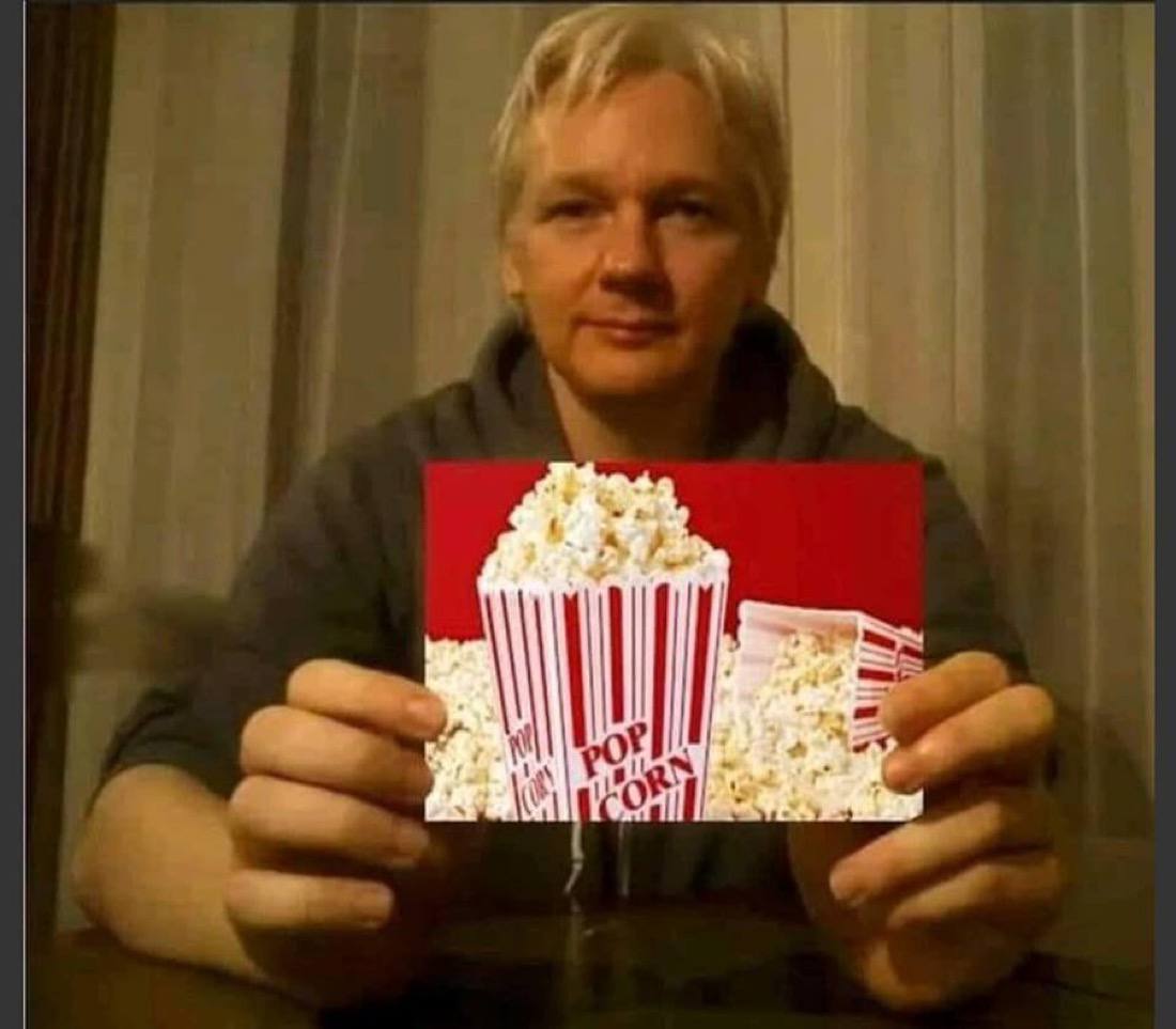 CMDRVALTHOR's tweet photo. CONNECT THE DOTS. 

YOU ARE WATCHING A MOVIE. 

READY YOUR POPCORN.

https://t.co/MYHPHP5Wjk https://t.co/SF5qsjQ0i5