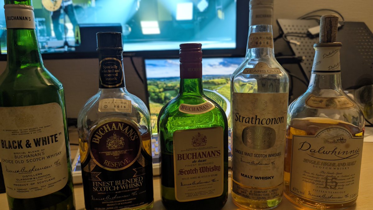 MaltSpoons's tweet photo. 大好きなブラックアンドホワイト関連の並行飲み😊
ストラスコノンはより一層美味しくなっている😋 https://t.co/bXLu9cJbqQ