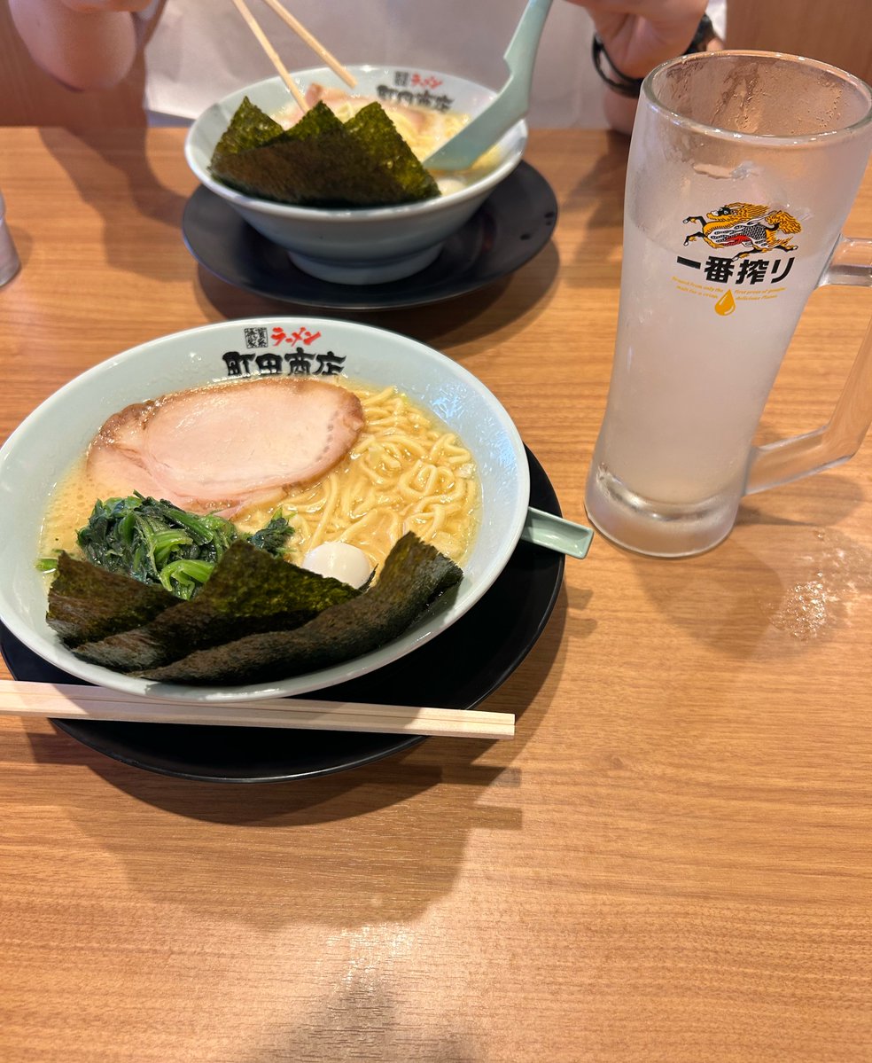 0811DBSDV's tweet photo. スネ夫と豊橋の大会に行き2人とも0コケでした笑
運営さん、そろそろ���ネ夫を大会に出させてあげてください！

片23で3種ランダムあったけど
ブロリーで萎えおっとでした😭

夜遅くまでありがとねー！ https://t.co/907gtXzizD