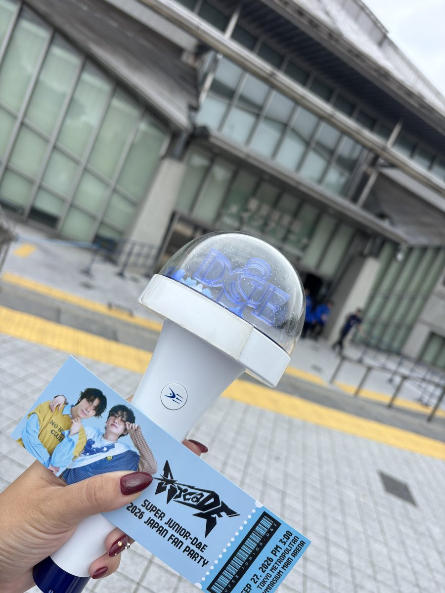 ykz15's tweet photo. 今日しか被らないであろう🐯は
記念に写真に収める事にした！笑
次は15周年のライブ楽しみに頑張ろ🩵
#DnE
#ドンヘ
#ヒョク
#ArcaDE https://t.co/CjoQ9S5I4y
