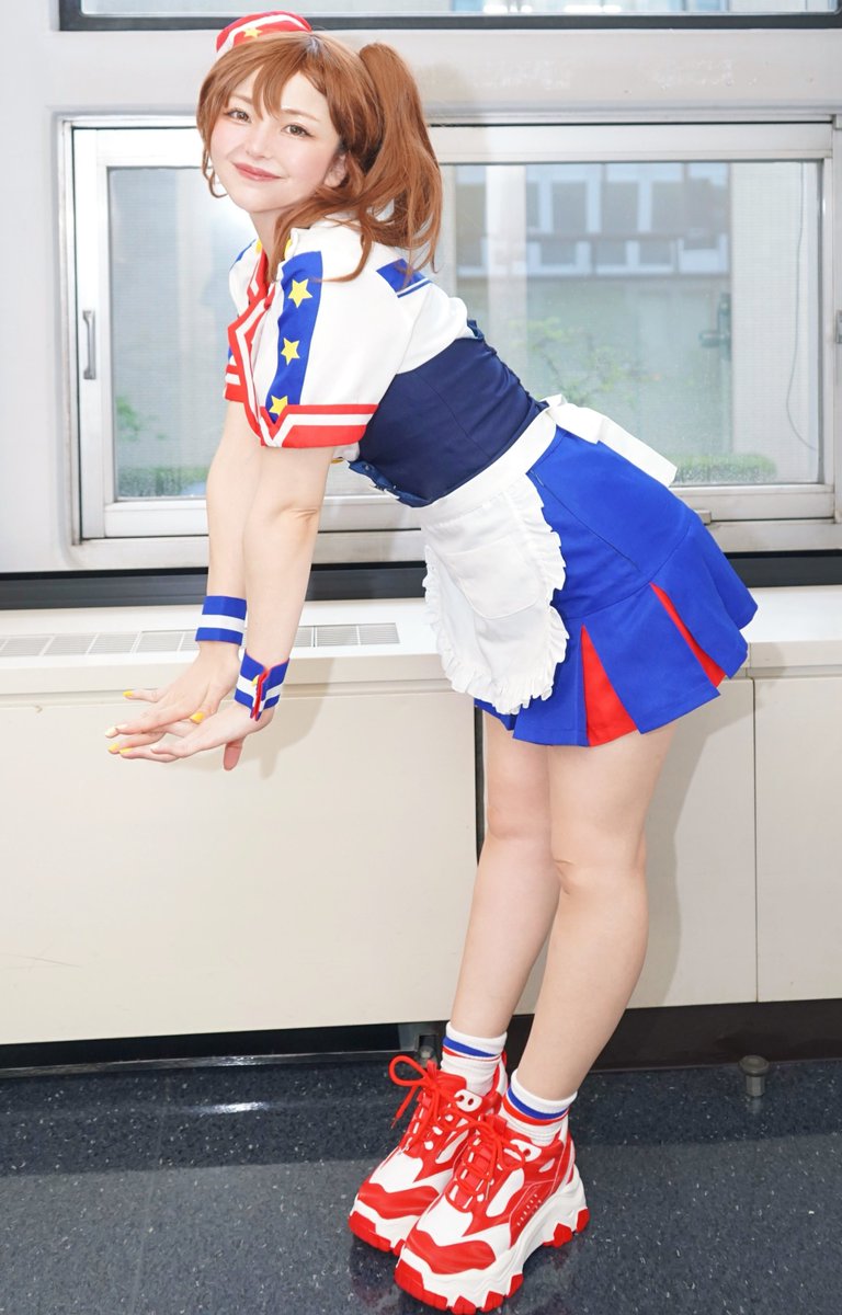 pinkukitoumei's tweet photo. 真美cos.
ちーちゃんマックコラボおめでとう🎉🍔 https://t.co/vYySVP8H4U