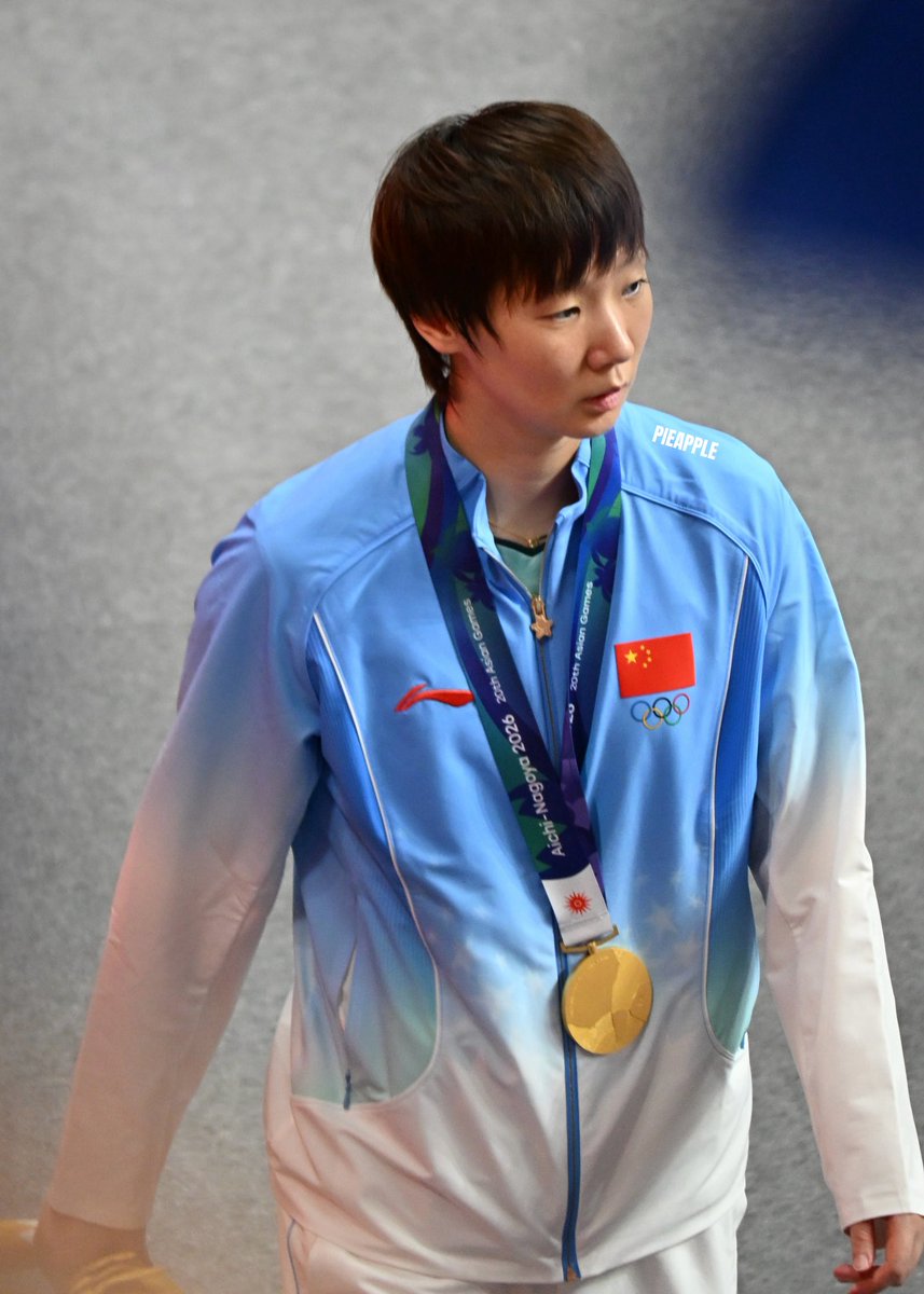Pieapple0511's tweet photo. แชมป์หญิงเดี่ยว #AsianGames2026
🥇หวังม่านอวี้
ยินดีกับพสม่านปลาด้วยน้าาา เก็บเหรียญทองหญิงเดี่ยวที่ 2 ของตัวเองได้สำเร็จ วันนี้เล่นดีเล่นโหดจริงตั้งแต่รอบเซมิ เกินต้านค่า 👏🏻👏🏻
#WangManyu https://t.co/aeyCHpgbcy