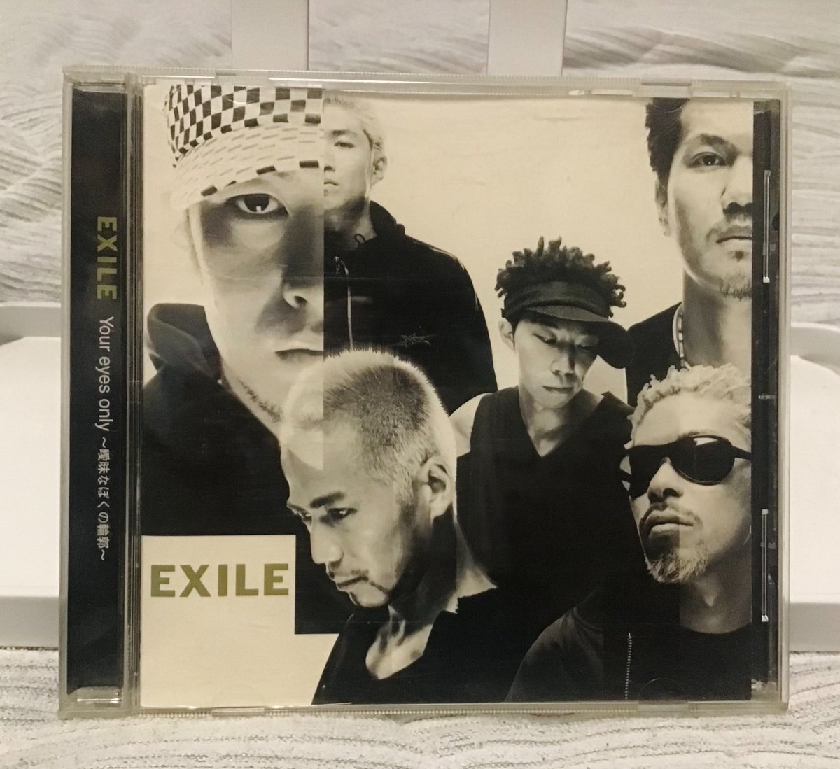 jun2quench's tweet photo. 25年前の今日、EXILEの「Your eyes only〜曖昧なぼくの輪郭〜」が発売。
竹野内豊・広末涼子主演ドラマ「できちゃった結婚」挿入歌に起用され、オリコン最高4位を獲得し、デビュー作ながらTOP10入りを記録👑
EXILE様、デビュー25周年おめでとうございます🎉
#EXILE #Youreyesonly #EXILE25th https://t.co/Q6mUkoccH3